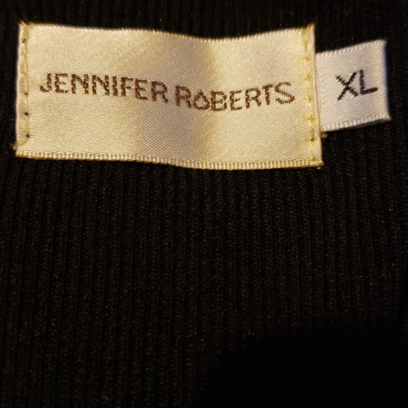 Black sweater.. - Picture 2 of 6